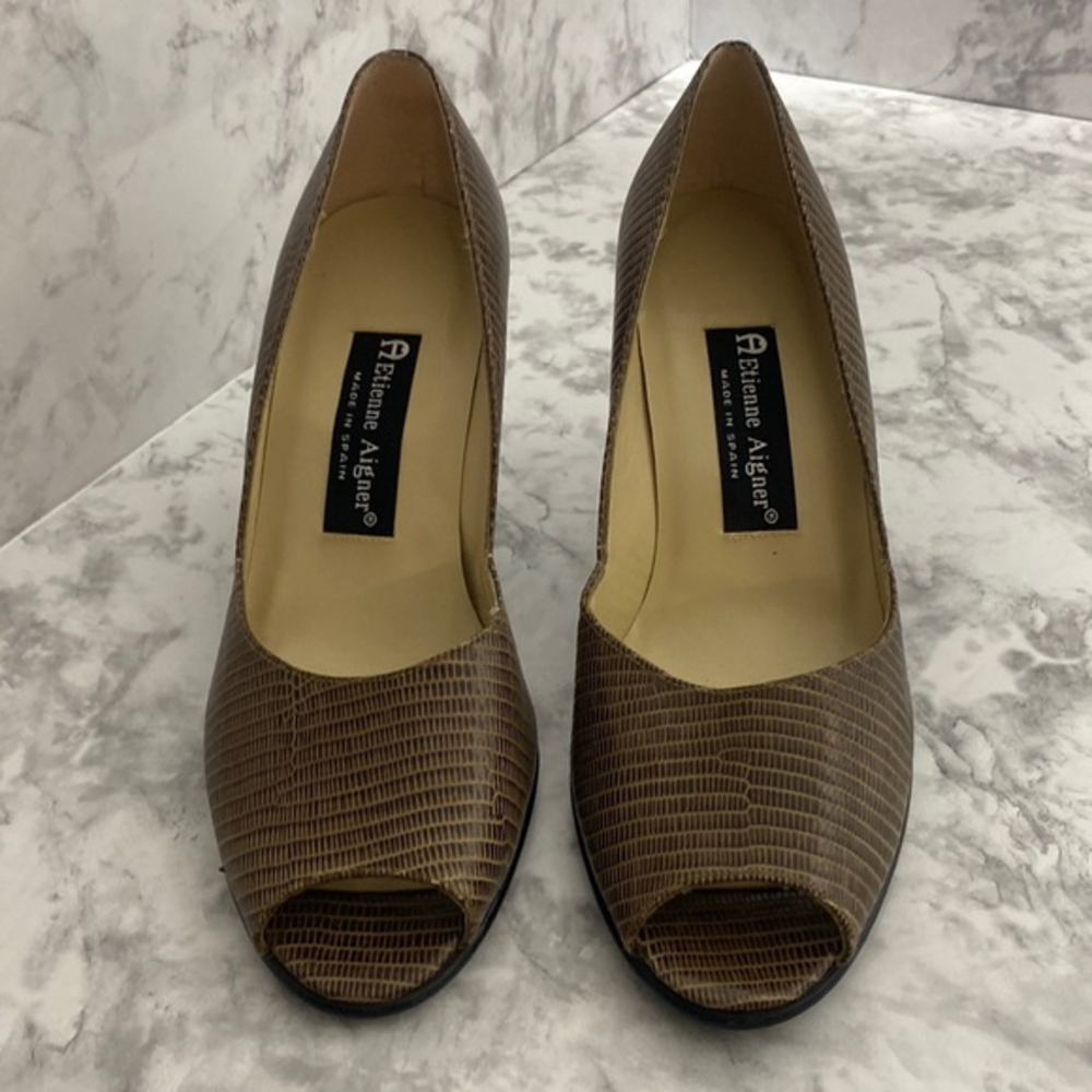 Etienne Aigner Vintage Camel/Tan Peep Toe Heels size‎ 7M